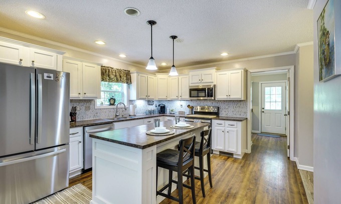 Hillsborough House | Hillsborough Vacation Rental ~ 18 Mi to Durham!