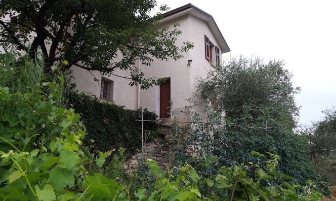 Sanguineto House | Hillside house with sea view on the Gulf of Tigullio