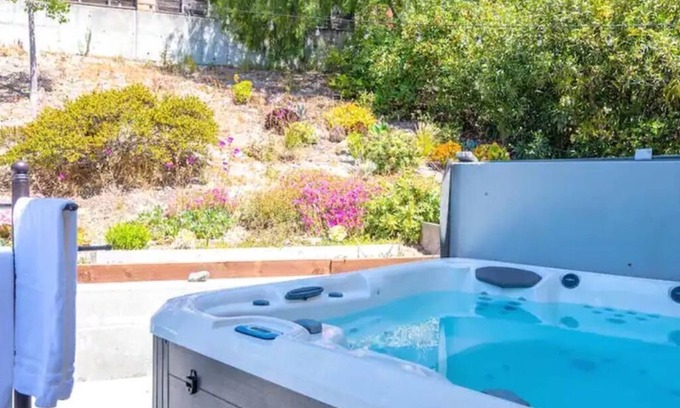 Arroyo Grande House | Hillside Retreat