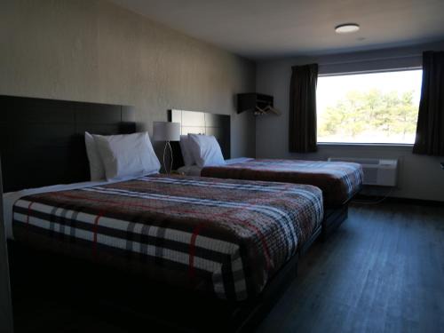 Groton Hotel | Hilltop Express Inn