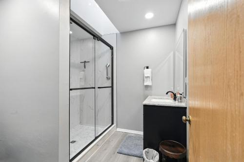Fish Creek House | Hilltop Hideaway Unit B-5 by Simple Life Rentals