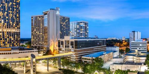 Peachtree Center Hotel | Hilton Atlanta