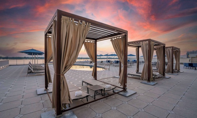 Baton Rouge Hotel | Hilton Baton Rouge Capitol Center