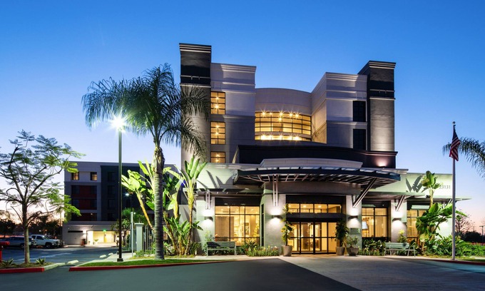 Lake Forest Hotel | Hilton Garden Inn Irvine Spectrum Lake Forest