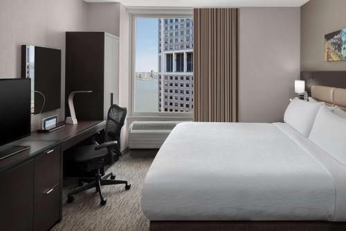 Financial District Hotel | Hilton Garden Inn NYC Financial Center/Manhattan Downtown
