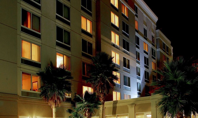 Oxnard Hotel | Hilton Garden Inn Oxnard/Camarillo