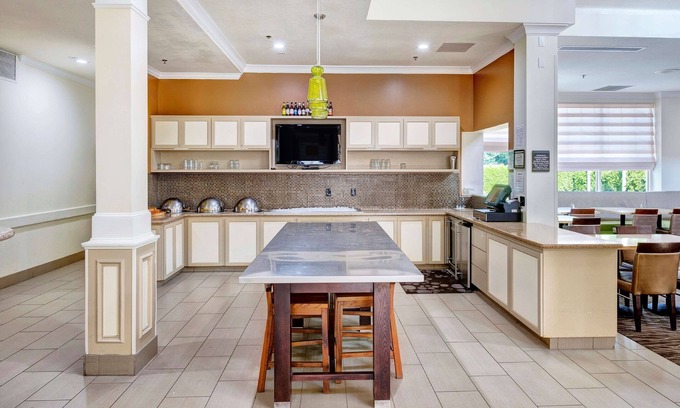 Parkrose Hotel | Hilton Garden Inn Portland Airport