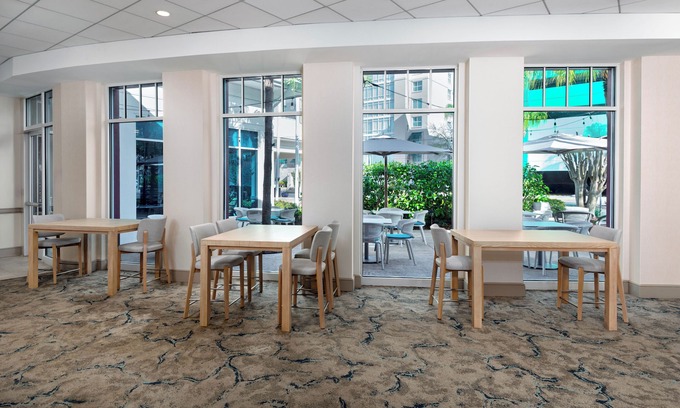 Westshore Hotel | Hilton Garden Inn Tampa Airport Westshore