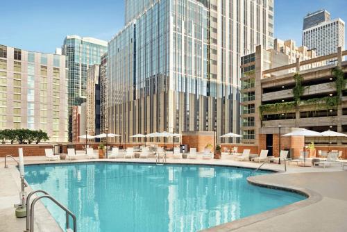 Streeterville Hotel | Hilton Grand Vacations Club Chicago Magnificent Mile