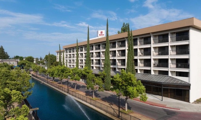 Stockton Hotel | Hilton Stockton