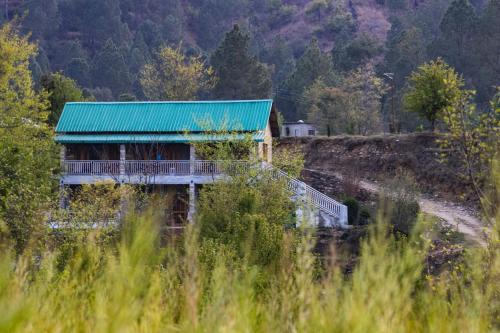 Almora House | Himkosi Farm by the River