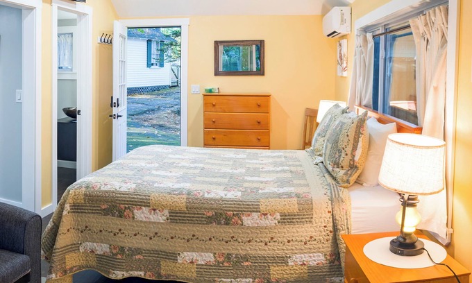 Bar Harbor Cottage | Hinckleys Dreamwood Cottages