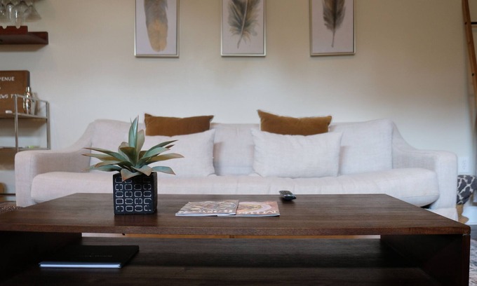 Woodstock Apartment | Hip Garage Apartment in Woodstock, Ga
