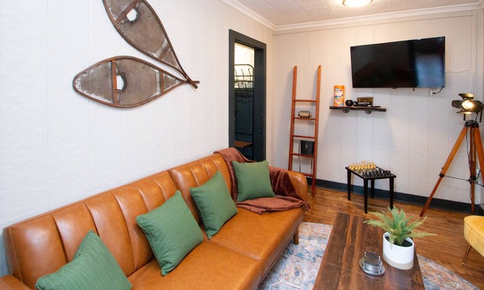 Gorham Apartment | Hip Gorham 2-bedroom - Start Your Adventure!