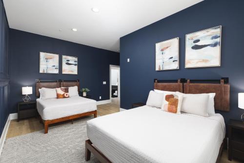 Cleveland Park Apartment | Hip New Condo near Broadway and Trendy East Nash with 5 Beds