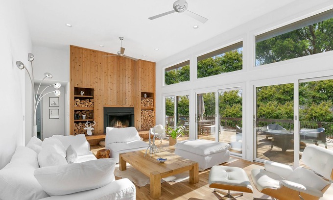 Northwest Harbor House | Hip & Stylish East Hampton Getaway