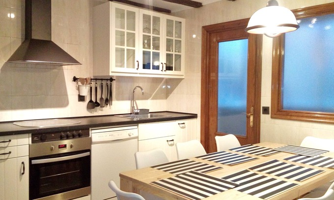 Old Town Condo | Hirutxulo Rental - Old Town