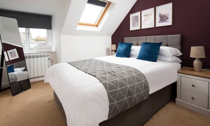 Eyemouth Apartment | Historic 2BD Maisonette in Coastal Eyemouth