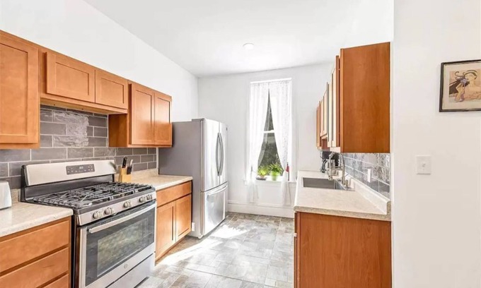 Benton Park House | Historic Benton Park HUGE 2 BR Condo