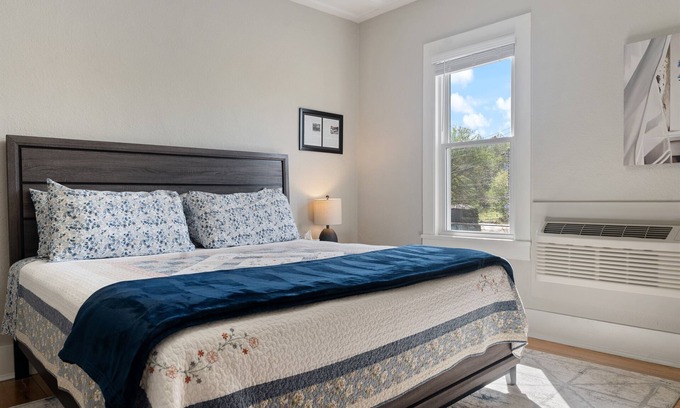 Tellico Plains Hotel | Historic Boutique Inn, The Byrum Room 2A, Downtown Tellico Plains