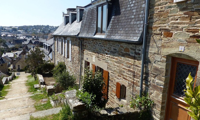 Brelevenez House | Historic district house - Côte de Granit Rose