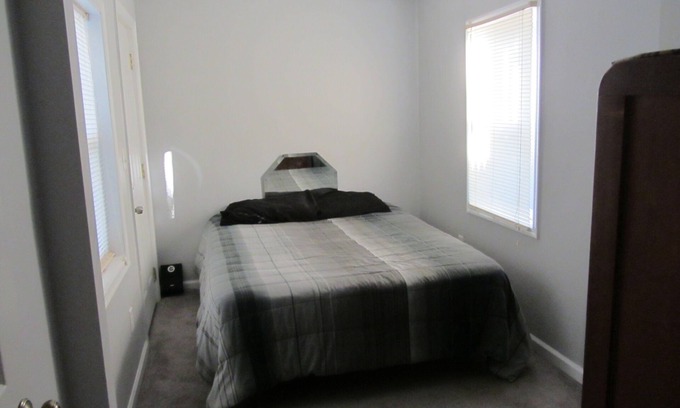 Fredericksburg Apartment | Historic Downtown Fredericksburg, self contained apartment, patio and garden.