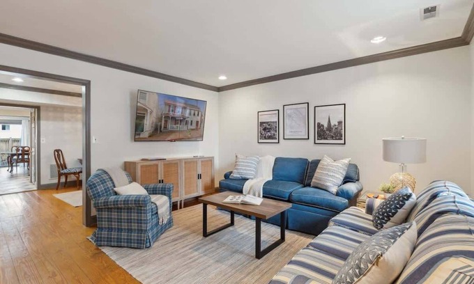 Historic District House | Historic Downtown Annapolis Gem