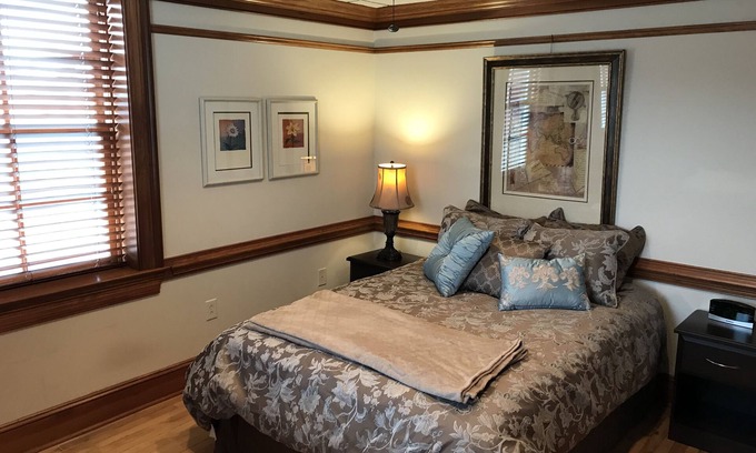 New Bern Condo | Historic Downtown New Bern Condo -2 Bedrooms