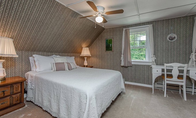 Dorchester Apartment | Historic Farmhouse in White Mountains Close to great trails