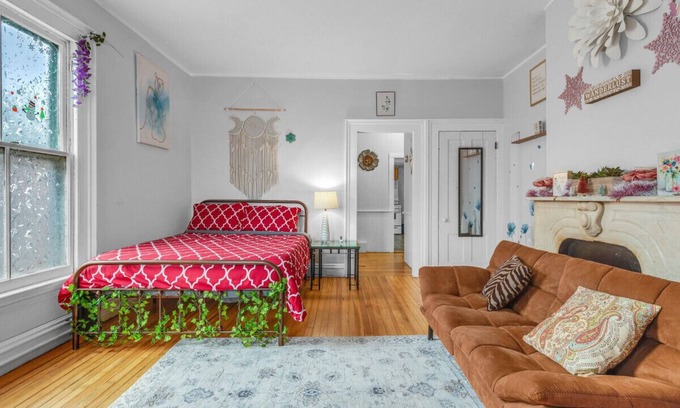 Hartford House | Historic Hartford Home Private Studio Suite
