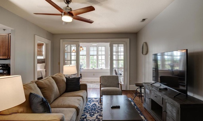 Asheville House | Historic King James 303
