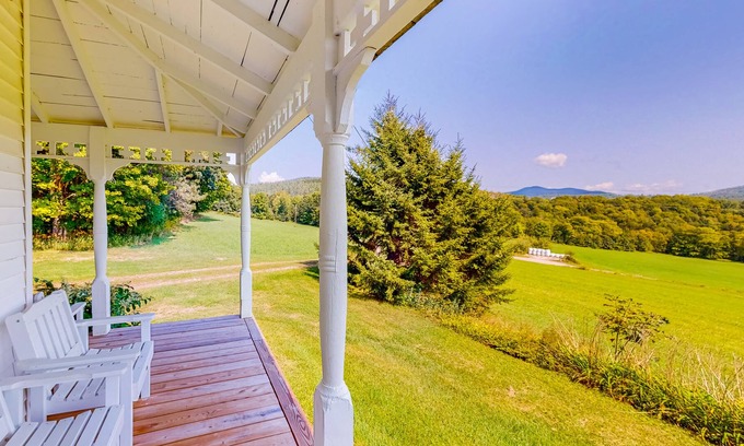 Cavendish House | Historic mountain-view farmhouse with lovingly restored interior - dog-friendly
