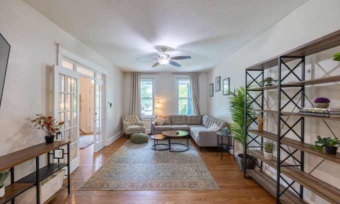 Petworth House | Historic NW DC Rowhome + Hot Tub 5 bed/3.5 bath