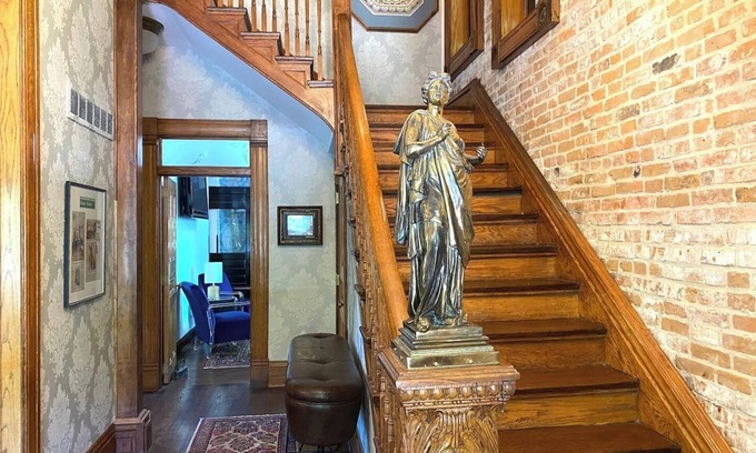 Quality Hill House | Historic Queen Anne Home In Downtown KC! 34/35/37