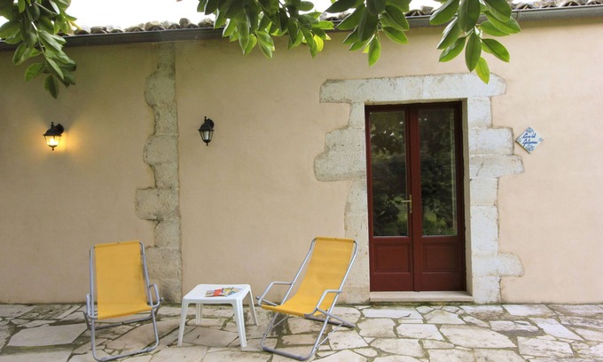 Punta Secca House | Historic Residence Jasmine