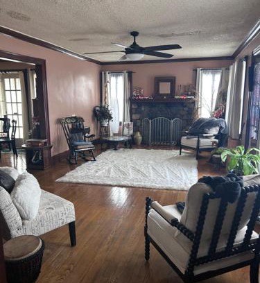 Detroit House | Historic Retreat