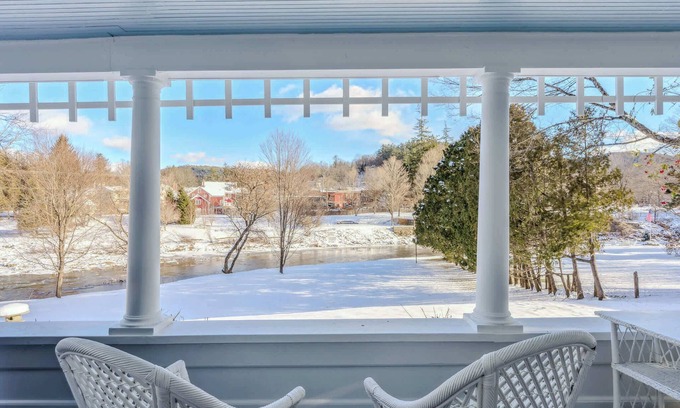 Woodstock House | Historic Riverside Retreat in Woodstock Village