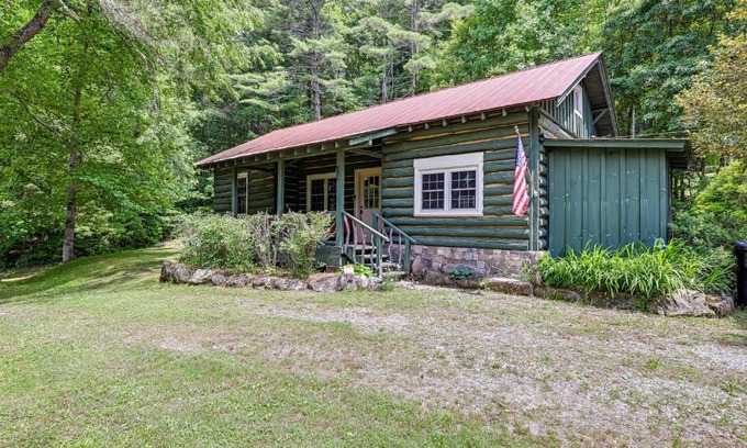Sapphire House | Historic Sapphire Cabin with Porch, Updated Interior