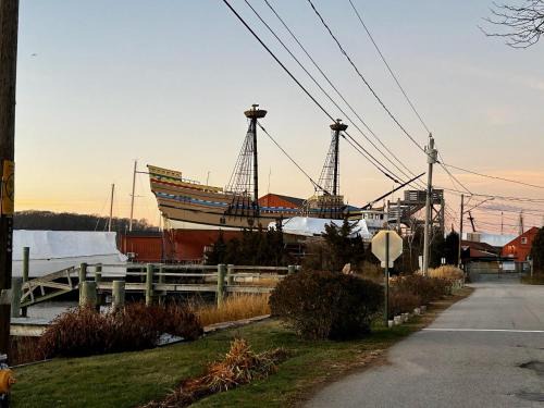 Mystic House | Historic Seaside Downtown Mystic Home Walk to Seaport