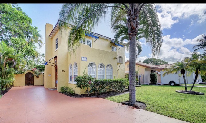 Old Northwood House | Historic Spanish Style Florida Home