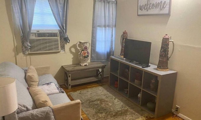 Valdosta House | Historic Studio Apartment, 3 min to SGMC Hospital