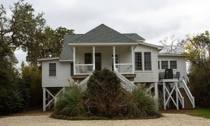 Fairhope House | Historic Tucker Bay House