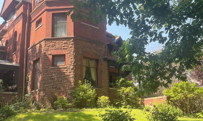 Near South Apartment | Historic Victorian - 2 queen size beds, with WiFi, AC, TV.