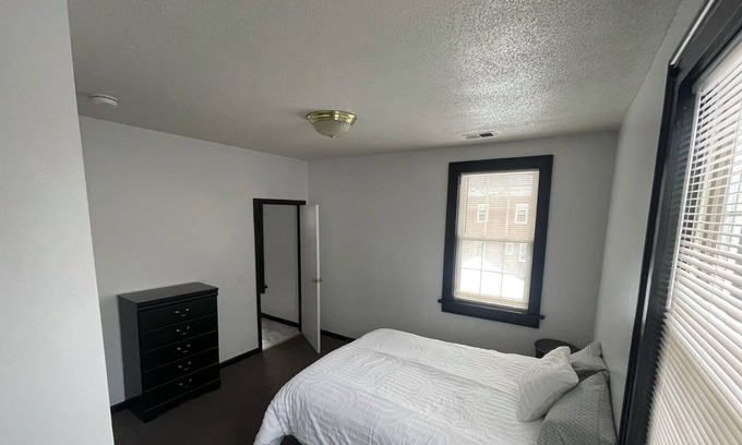 Pittsfield Apartment | Historical Colonial Near Down Town