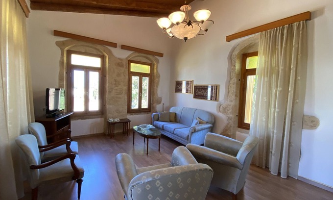 Pasalites House | Historical stone house