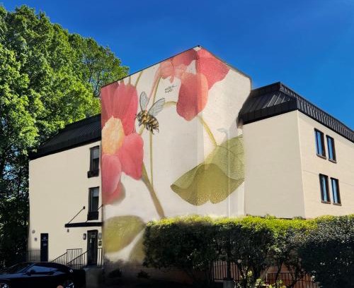 Southwest Raleigh Hotel | Hive House
