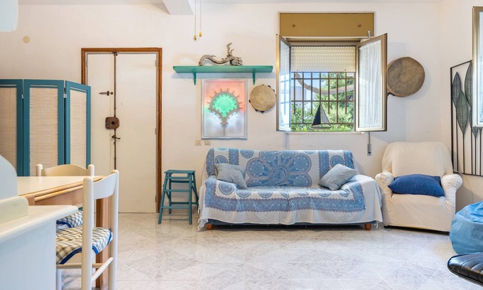 Monti D'arena-Bosco Caggione Apartment | Holiday Apartment "Torre Rossa" near Beach with 2 Private Terraces & Wi-Fi