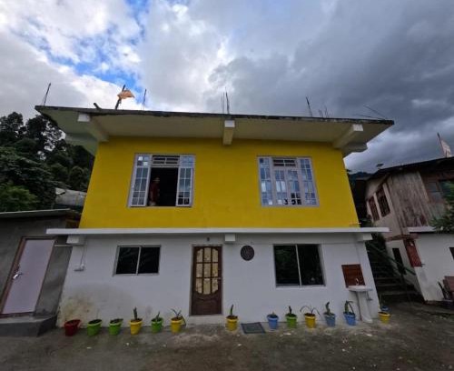 Kurseong House | Hobo's Nest Homestay By StayApart