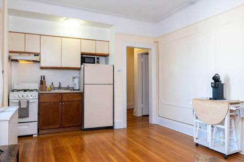 Hoboken Apartment | Hoboken Haven – Heart of town!