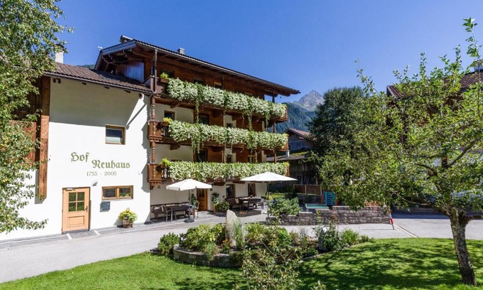 Burgstall Apartment | Hof Neuhaus
